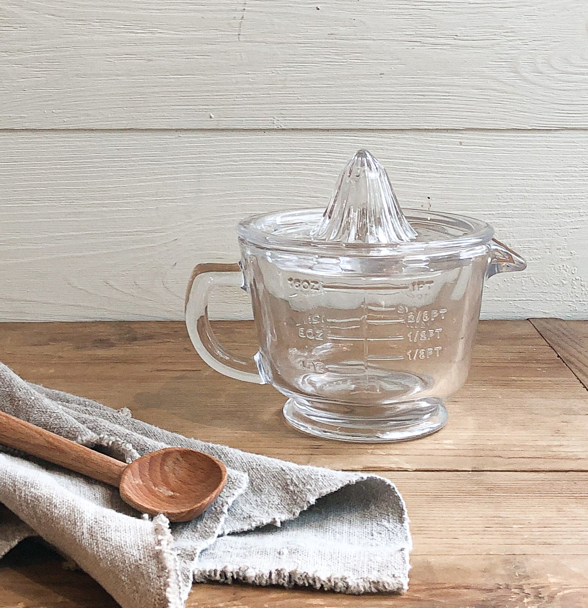 Two Piece Glass Citrus Juicer